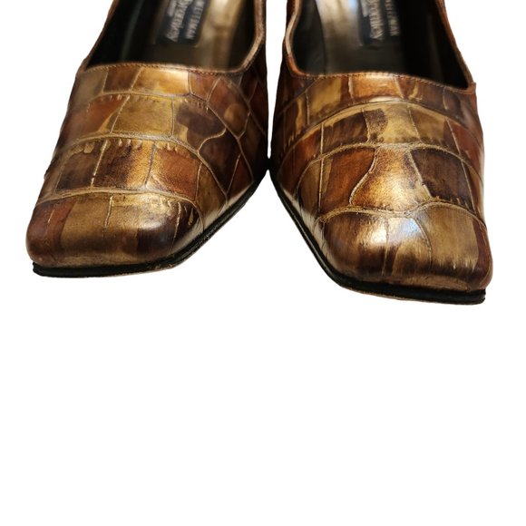 Stuart Weitzman Brown Tortoise Shell Leather Pump - Picture 9 of 11